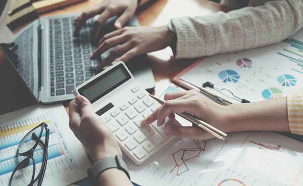 預(yù)算管理中的風(fēng)險(xiǎn)防范與應(yīng)對(duì) 預(yù)算管理中的風(fēng)險(xiǎn)防范與應(yīng)對(duì)