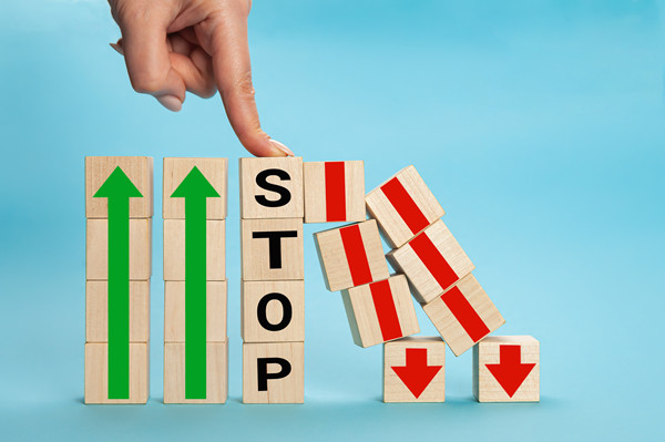 年度風(fēng)險(xiǎn)防控計(jì)劃：風(fēng)險(xiǎn)防范，穩(wěn)健前行