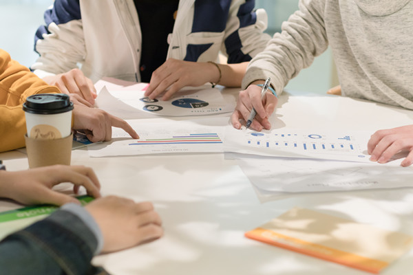 企業(yè)年度經(jīng)營(yíng)計(jì)劃:引領(lǐng)企業(yè)穩(wěn)步前行的關(guān)鍵一步 企業(yè)年度經(jīng)營(yíng)計(jì)劃:引領(lǐng)企業(yè)穩(wěn)步前行的關(guān)鍵一步