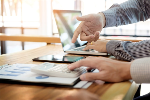 協(xié)同內(nèi)外力量，執(zhí)行經(jīng)營(yíng)計(jì)劃，共創(chuàng)企業(yè)美好明天