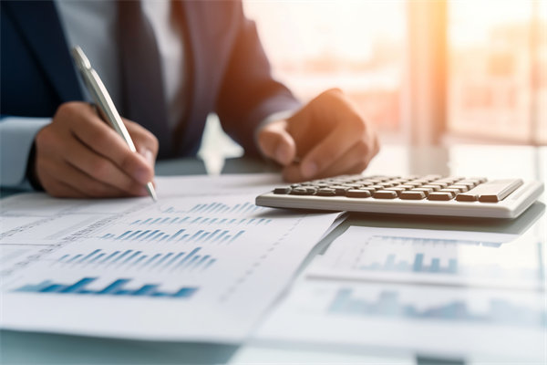 企業(yè)如何通過上年度的結(jié)果，修正下年度的經(jīng)營計劃？